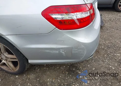 2011 Mercedes-Benz E 350 4Matic из США, поврежденный, VIN WDDHF8HB5BA264002